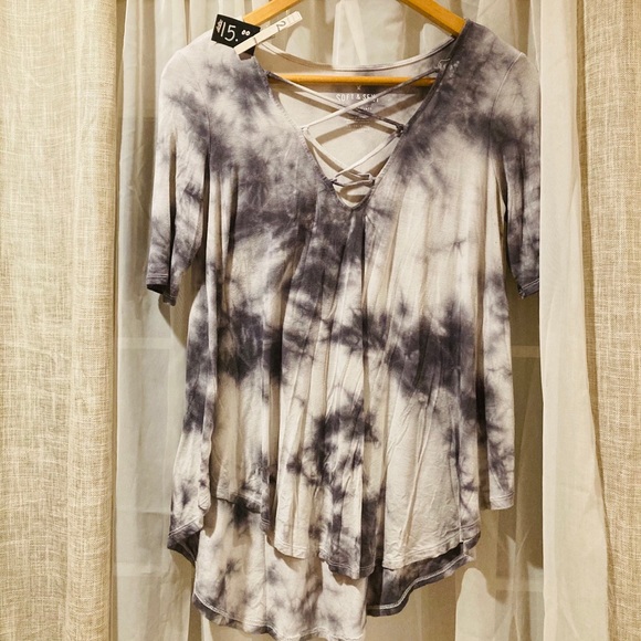 Top - Picture 1 of 1